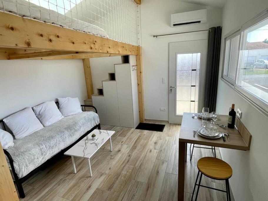 Studio Independant 4 Personnes Pisany Dış mekan fotoğraf